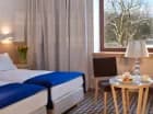 W wyposażeniu: klimatyzacja, TV, telefon, sejf, minibar, internet Wi-Fi