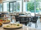 Można skorzystać z restauracji bufetowej oraz a la carte