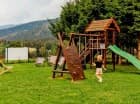 Przygotowano tu plac zabaw dla dzieci