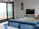 Każdy apartament wyposażony jest w płaski telewizor