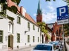 Goście mogą wypakować bagaże wprost przy hotelu, parking jest 100 m dalej
