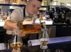 W Whisky Barze można spróbować ponad 120 rodzajów whisky z całego świata