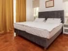 Apartament z widokiem na morze składa się z 2 sypialni oraz salonu
