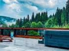 Na tarasie znajduje się nowe jacuzzi z widokiem na góry