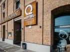 Hotel jest urządzony w stylu nowoczesnym uzupełnionym o zabytkowe elementy