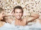 Skorzystać można m.in. z kąpieli w jacuzzi i relaksacyjnej strefy leżakowania