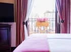Pokój superior posiada balkon z widokiem na ogród