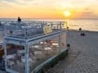 Kawiarnia Riva mieści się wprost na plaży