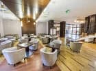 Kulinarną ofertę uzupełnia lobby bar z ofertą różnorodnych trunków