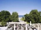 Tuż przy piaszczystej plaży