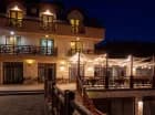 Hotel posiada przyjemny taras z widokiem na góry
