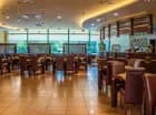 Przestronne wnętrza restauracji pozwalają na spokojne zjedzenie posiłku