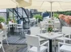 Liczne tarasy dostępne są z restauracji i kawiarni