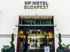 Up Hotel Budapest jest położony blisko stacji metra