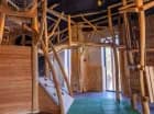 Na Wielkanoc 2025 zostanie otwarta nowa, drewniana, sala zabaw z małpim gajem