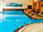 W ośrodku znajduje się strefa basenowa z 2 basenami i jacuzzi