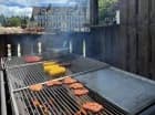 Latem jest zorganizowane palenisko do grillowania