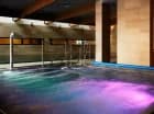 W strefie tej jest m.in. jacuzzi, basen sportowy i rekreacyjny
