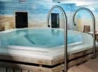 Można też odprężyć się w jacuzzi