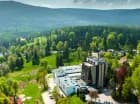 Hotel jest pięknie położony, blisko gór, w zielonej części Szklarskiej Poręby