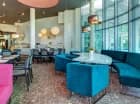 Oryginalna bryła hotelu ma swoją kontynuację w urządzeniu wnętrz