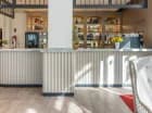 W lobby barze można spróbować różnorodnych trunków