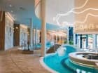 Dzięki pool barowi można zaspokoić pragnienie nie wychodząc z wody