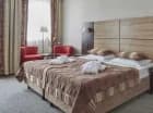Wygodne pokoje komfort posiadają stoliczek kawowy i balkon