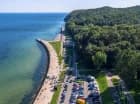 Nadmorski bulwar i plaża są oddalone od hotelu jedynie o 100 m