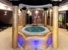 Z wyjątkowego seansu skorzystasz w jacuzzi pod gwieździstym niebem