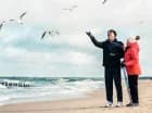 Poza sezonem plaże nad morzem są puste i kojące