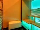 Do dyspozycji gości hotel oddaje również strefę saun