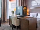 W wyposażeniu: klimatyzacja, TV, telefon, Wi-Fi, sejf, minibar, czajnik