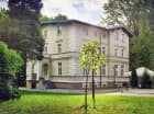 Willa Mała Pieniawa mieści się w Parku Zdrojowym w Polanicy-Zdroju