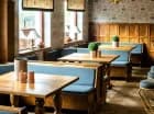 Sala Klubowa oferuje szeroki wybór napoi i alkoholi