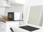W niektórych apartamentach znajduje się także kuchenka mikrofalowa