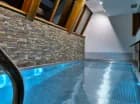 Hotel Bystra posiada basen, idealny na wodny relaks przez cały rok