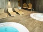 W ustronnej części strefy wellness mieszczą się odprężające jacuzzi
