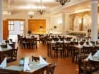 Wnętrza restauracji są eleganckie i klimatyczne
