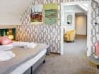Apartamenty składają się z salonu oraz sypialni