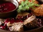 Oprócz kuchni kresowej w menu znalazły się doskonałe mięsa, ryby, sałatki i sery