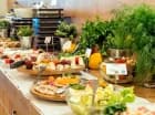 Hotelowa restauracja serwuje smakowite dania i obfite bufety