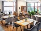 Obiekt posiada stylową restaurację z kawiarnią