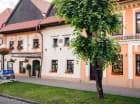 Hotel mieści się w czterech zabytkowych budynkach z XVII wieku