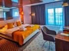 W ofercie hotelu jest też 8 przestronnych apartamentów