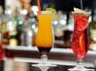 W hotelowym lobby jest też Tiger Bar oferujący drinki, koktajle i kawy