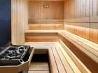 W strefie saun mieści się m.in. sauna fińska oraz odświeżająca sauna parowa