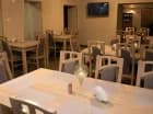 W hotelu znajduje się restauracja serwująca śniadania