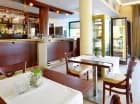 W hotelu znajduje się restauracja z barem, gdzie jest podawane śniadanie