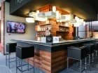 Kulinarną ofertę uzupełnia hotelowy bar ONE&ONLY z wyśmienita kawą i drinkami